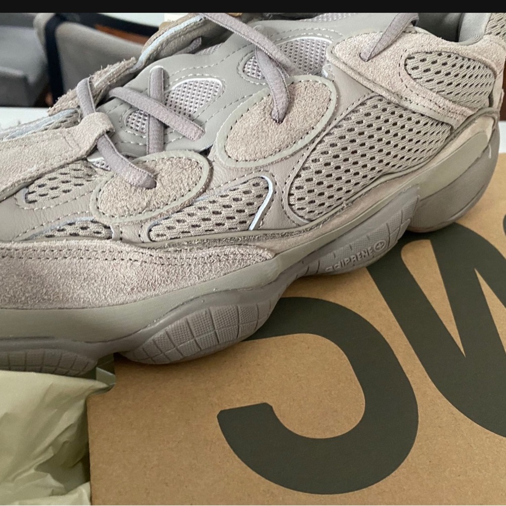 Yeezy Ash 500 Bone color  size 10 Brand New never worn